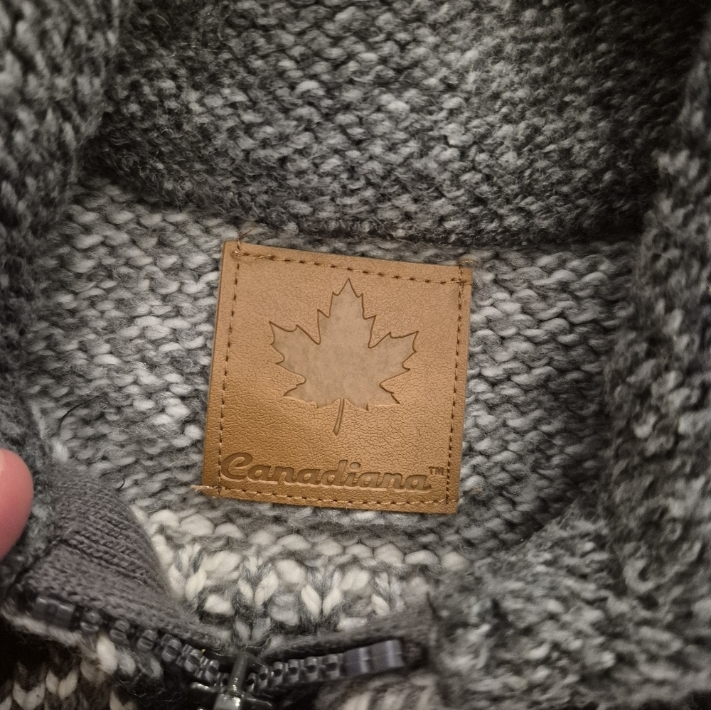 Canadiana Boys Soft Grey Knit Zip Sweater Size 3T - Picture 2 of 5
